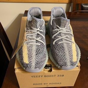 Yeezy boost 350 v2